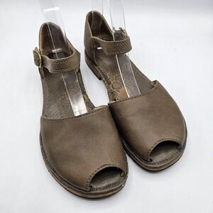 BOGS Nashville Peep Toe Sandals Womens 6.5 Brown Leather Ankle Strap Flat Boho